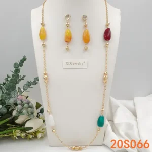 2 pcs of long chain and earrings