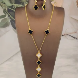 2 pcs of jewelry (white and black)