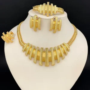 Complete set of jewelry