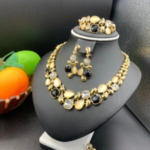 Complete set of jewelry