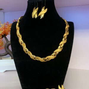complete set of jewelry